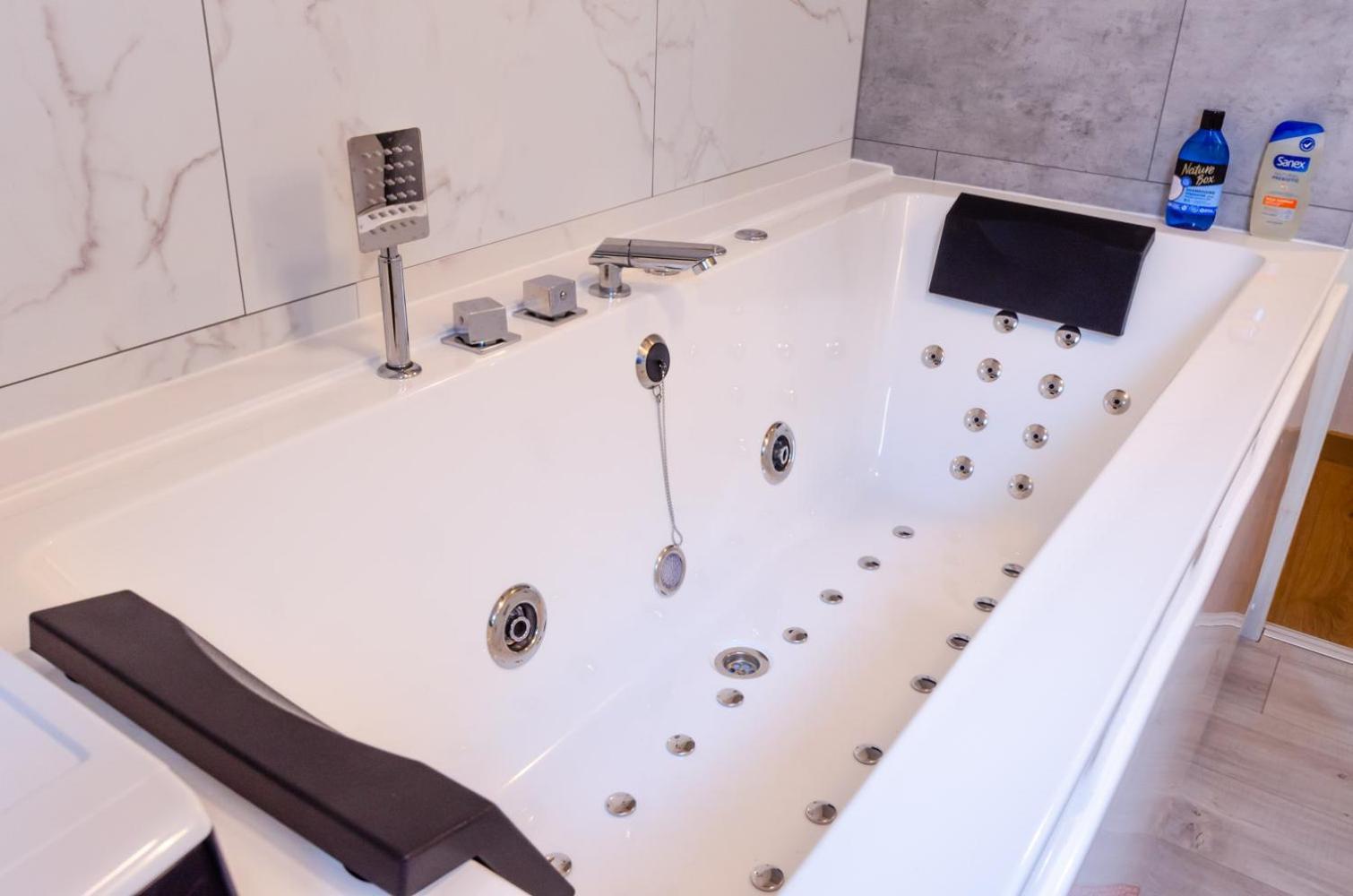 Appartement Balneo-Detente Sainte-Helene-du-Lac Eksteriør billede